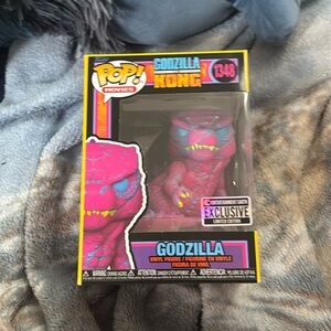 Godzilla vs Kong pop figure